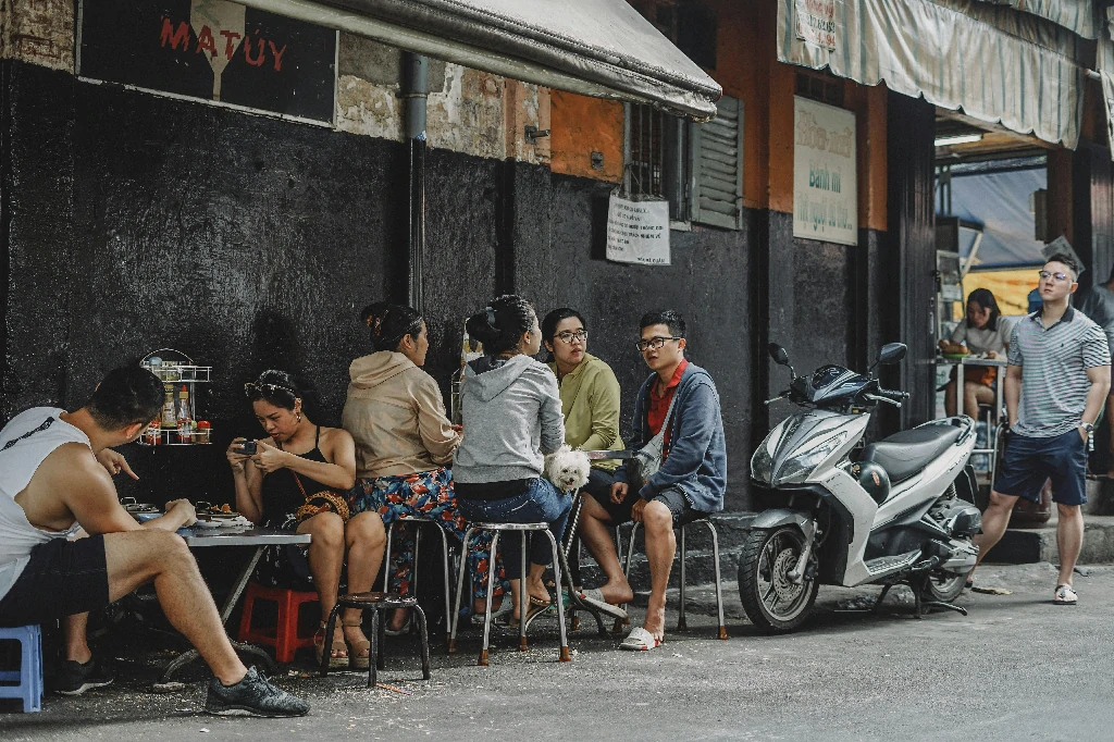 Sử dụng phần mềm POS và QR code order cho quán cafe