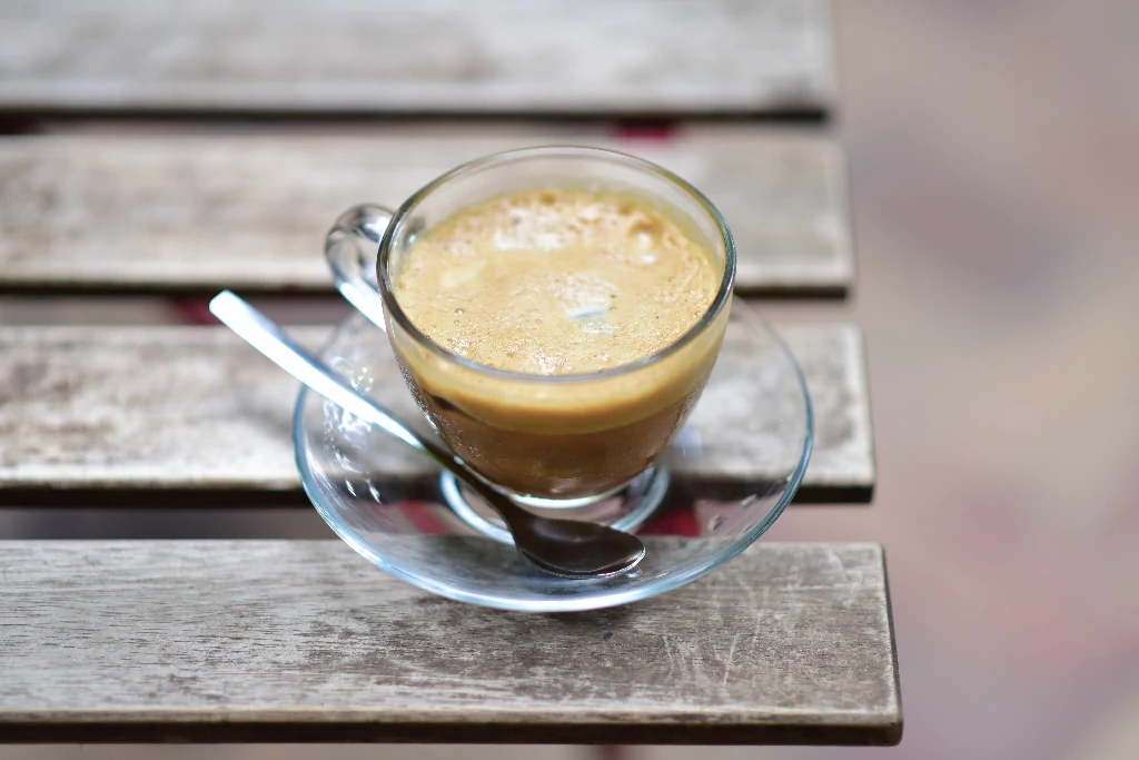 Kéo Crema dày hơn cho ly Espresso chuẩn vị