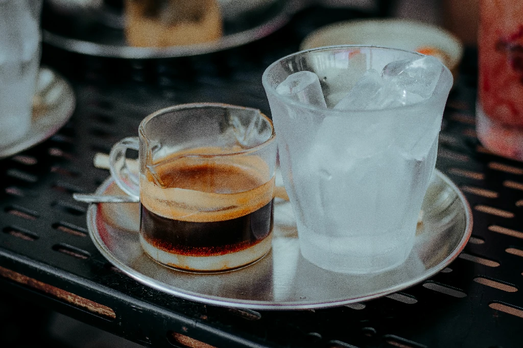 món uống từ cafe đang hot bọt dừa