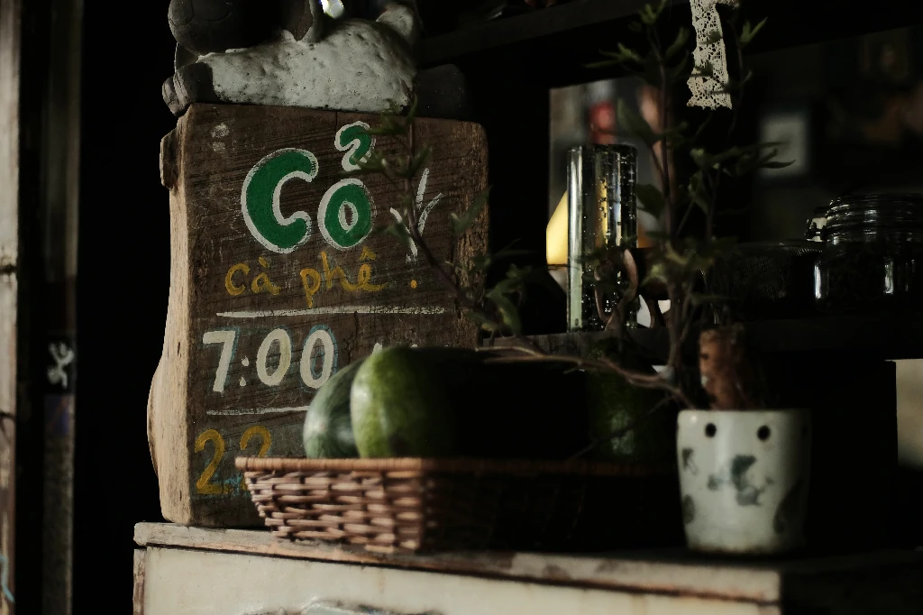 Thiet ke cafe van phong khong gian mo ket hop co-working space